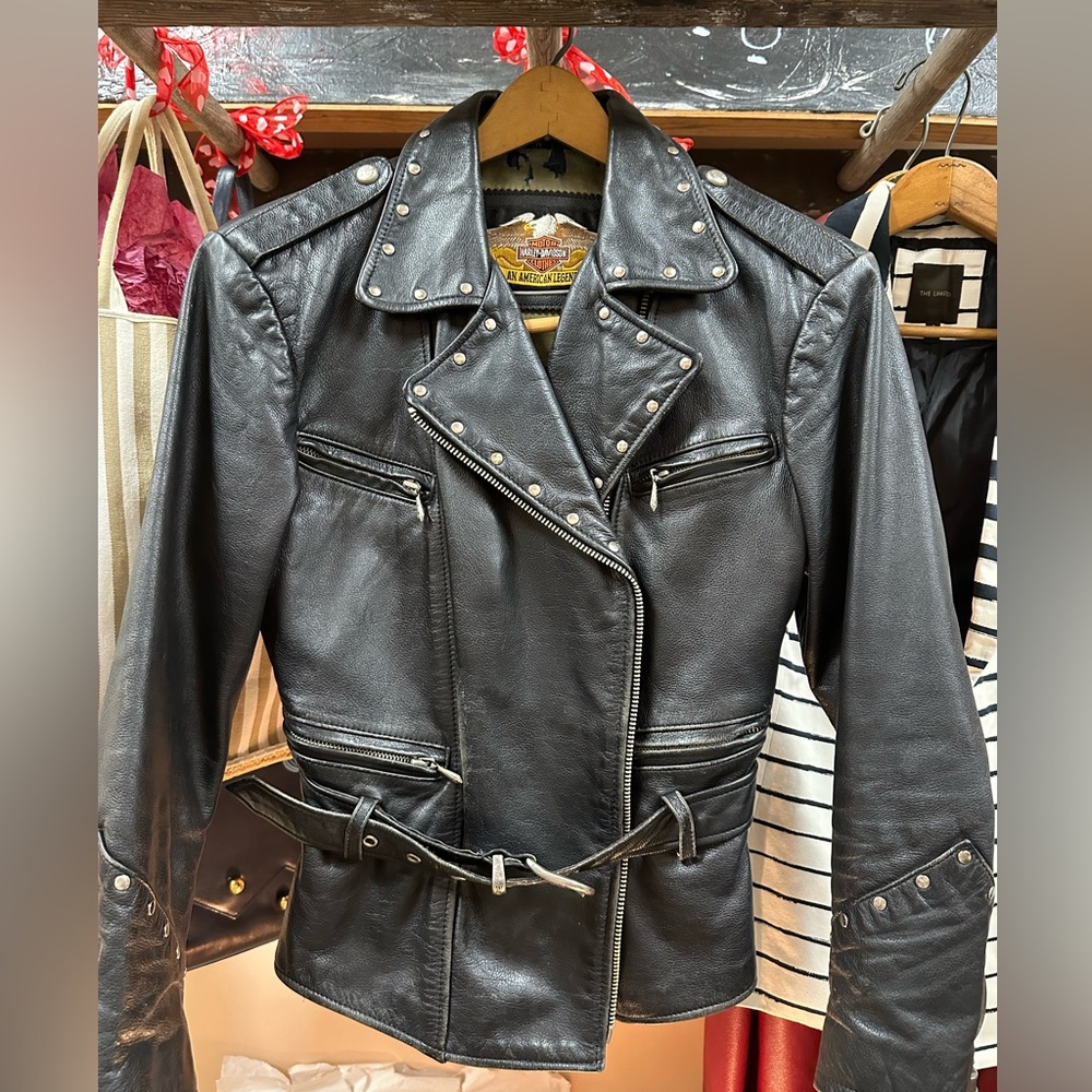 🔥 Stunning Harley Davidson Anniversary studded leather jacket in size XS! 🔥